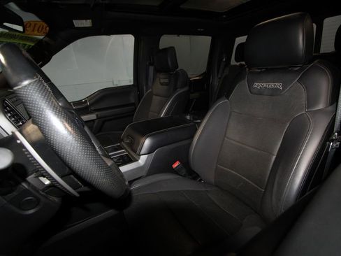 Used 2019 Ford F150 Raptor w/ Equipment Group 802A Luxury image 4