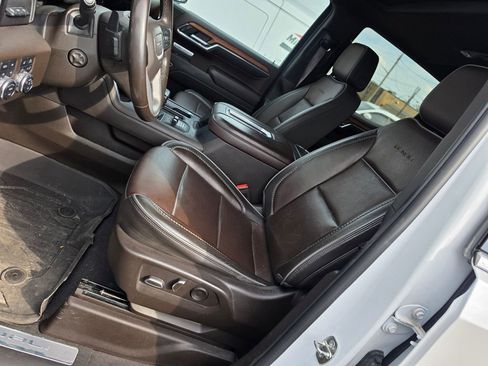 Used 2022 GMC Sierra 1500 Denali w/ Denali Reserve Package image 6