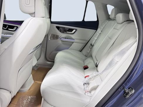 New 2026 Mercedes-Benz EQE 320 4MATIC SUV image 7