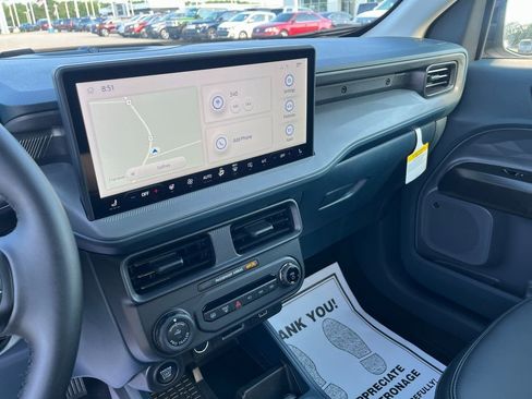 New 2025 Ford Maverick Lariat w/ Black Appearance Package image 21