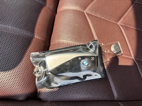 Certified 2023 BMW i7 xDrive60 AWD/4WD image 38