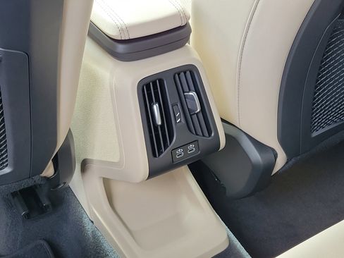 Used 2024 BMW X1 M35i w/ Premium Package image 15