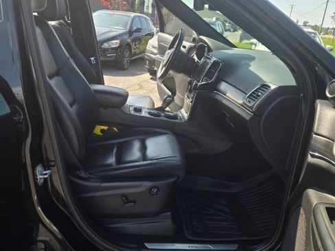Used 2019 Jeep Grand Cherokee Limited AWD/4WD image 17