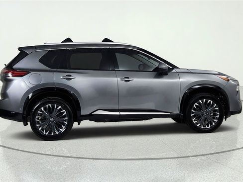 Certified 2025 Nissan Rogue Platinum AWD/4WD image 7