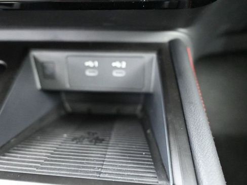 Used 2025 Nissan Kicks SR w/ SR Premium Package FWD image 15