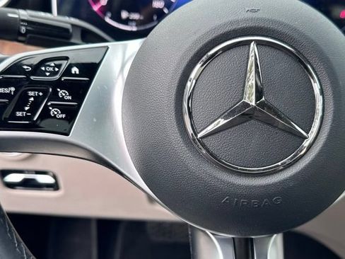 Used 2024 Mercedes-Benz C 300 4MATIC Sedan image 19