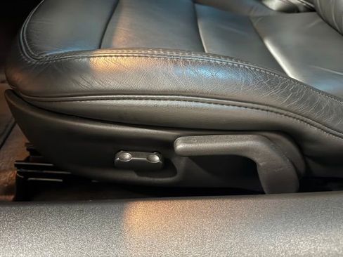 Used 2013 Chevrolet Corvette Coupe w/ 2LT Preferred Equipment Group RWD image 21