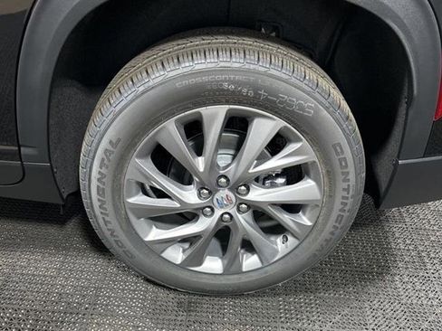 New 2026 Buick Enclave Preferred w/ Power Package image 15