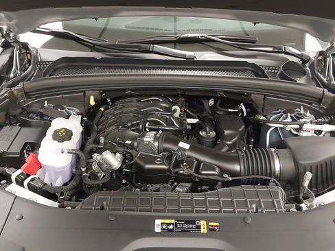 New 2025 Jeep Grand Cherokee L Limited w/ Luxury Tech Group II image 30