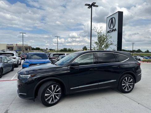 Used 2026 Acura MDX SH-AWD w/ Technology Package image 4
