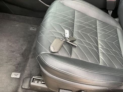 Certified 2025 Kia Telluride AWD image 17