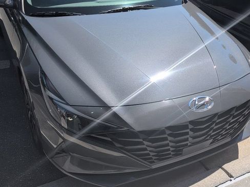 Used 2023 Hyundai Elantra SEL w/ Convenience Package FWD image 8