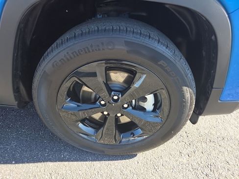 Used 2023 Jeep Cherokee Altitude Lux w/ Lux Elite Package image 18