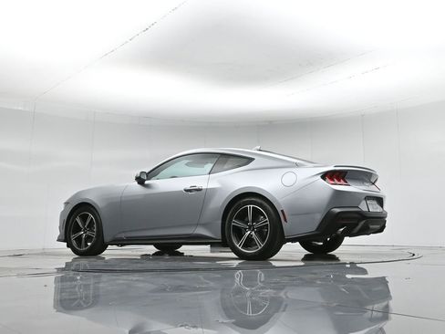 Used 2025 Ford Mustang Premium image 53