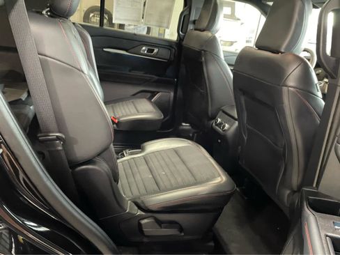 Used 2025 Ford Explorer ST-Line w/ Premium Package AWD/4WD image 23