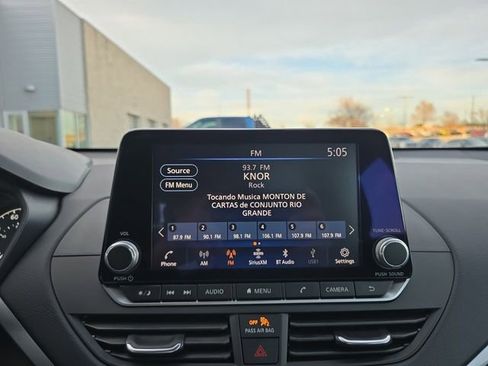 Certified 2025 Nissan Altima 2.5 S FWD image 8