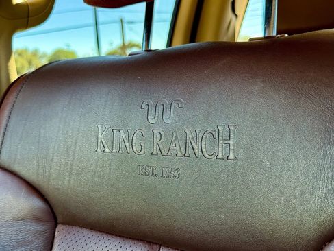 Used 2014 Ford F150 King Ranch w/ King Ranch Luxury Package AWD/4WD image 22