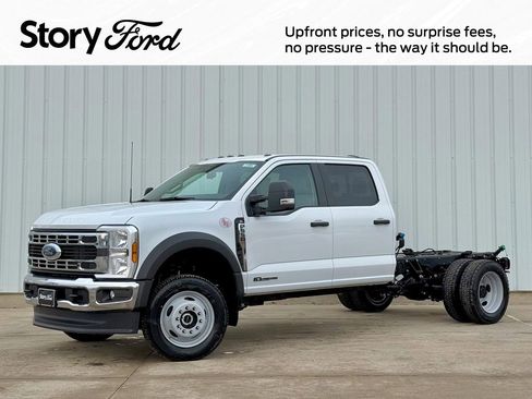 New 2026 Ford F550 4x4 Crew Cab Super Duty image 1