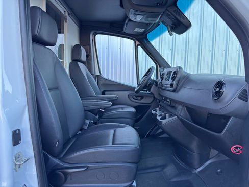 Used 2023 Mercedes-Benz Sprinter 3500 w/ Acoustic Package image 15