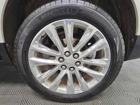 Used 2019 Cadillac XT5 Premium Luxury FWD image 43