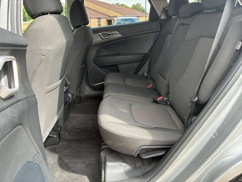 Used 2024 Kia Sportage LX FWD image 20