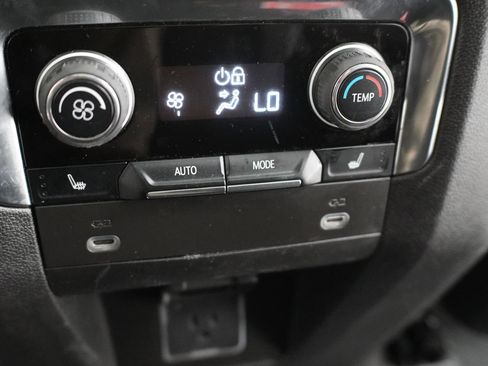 Used 2023 Chevrolet Suburban RST w/ Luxury Package RWD image 36
