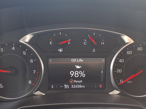 Used 2025 Chevrolet Blazer LT image 11