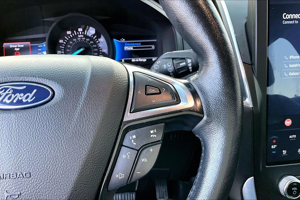 Used 2024 Ford Edge Titanium AWD/4WD image 14