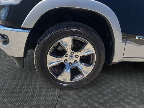 Used 2019 RAM 1500 Laramie AWD/4WD image 13