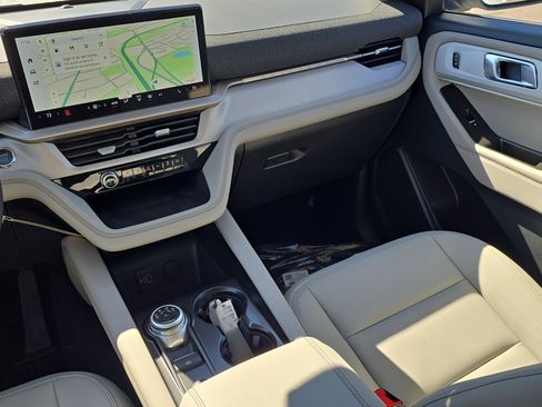 New 2026 Ford Explorer Active image 31