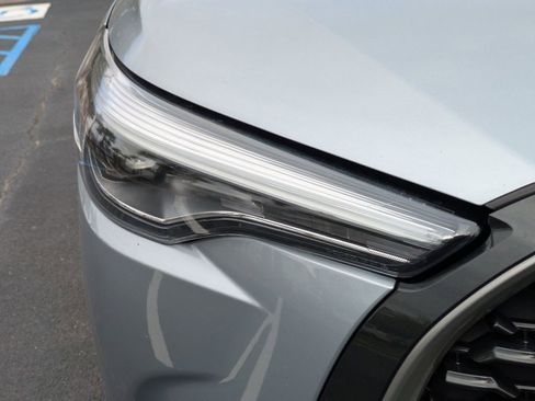 Certified 2024 Toyota Corolla Cross XLE image 10