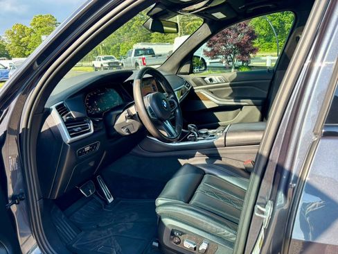 Used 2020 BMW X5 M50i AWD/4WD image 10