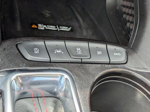 Used 2023 Chevrolet TrailBlazer RS w/ Sun and Liftgate Package AWD/4WD image 28