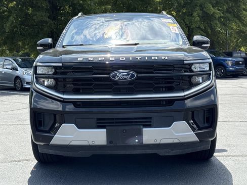 Used 2025 Ford Expedition Max Platinum w/ Driver's Package AWD/4WD image 23