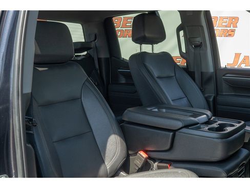 Used 2025 GMC Sierra 1500 SLT AWD/4WD image 2