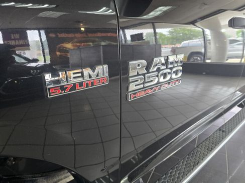 Used 2018 RAM 2500 Tradesman w/ Chrome Appearance Group AWD/4WD image 25