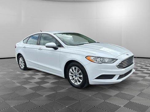 Used 2017 Ford Fusion S FWD image 2