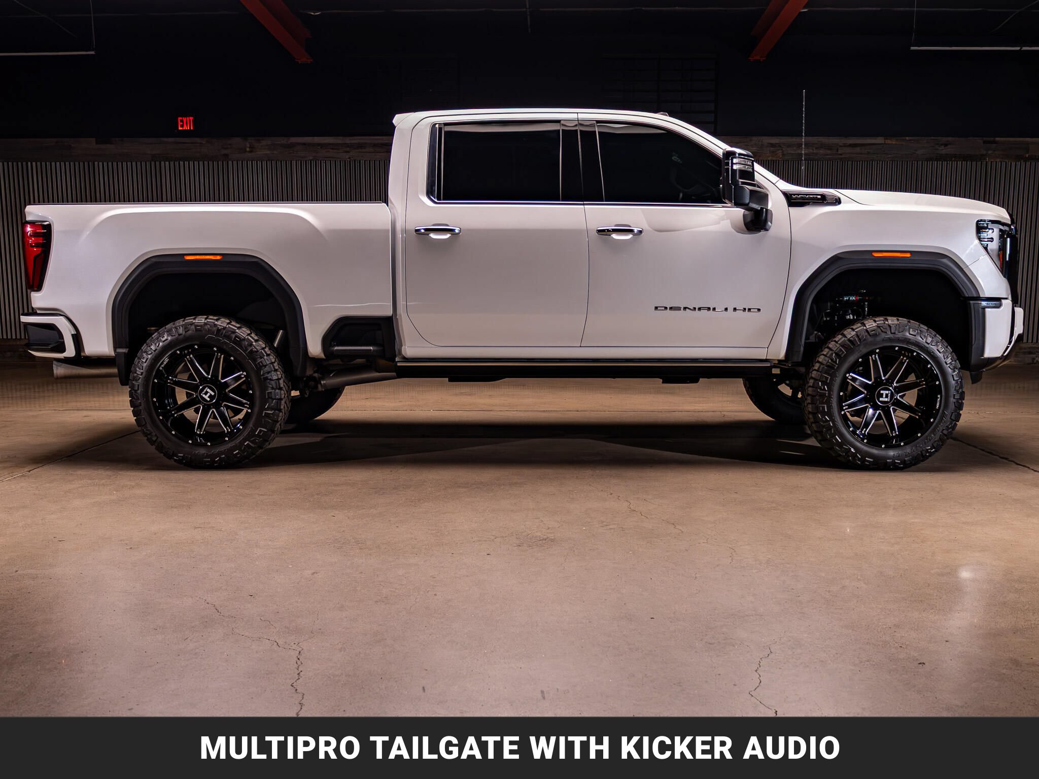 Used 2025 GMC Sierra 2500 Denali Ultimate AWD/4WD image 10