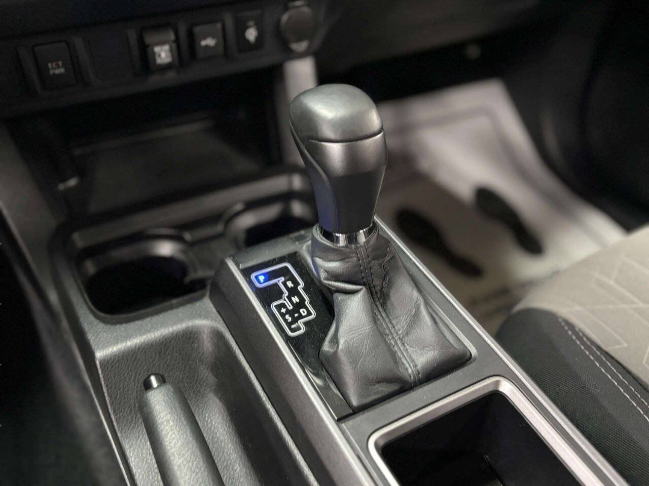 Used 2021 Toyota Tacoma TRD Sport RWD image 27