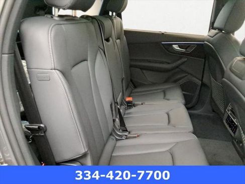 Used 2025 Audi Q7 3.0T Premium Plus w/ Premium Plus Package AWD/4WD image 13
