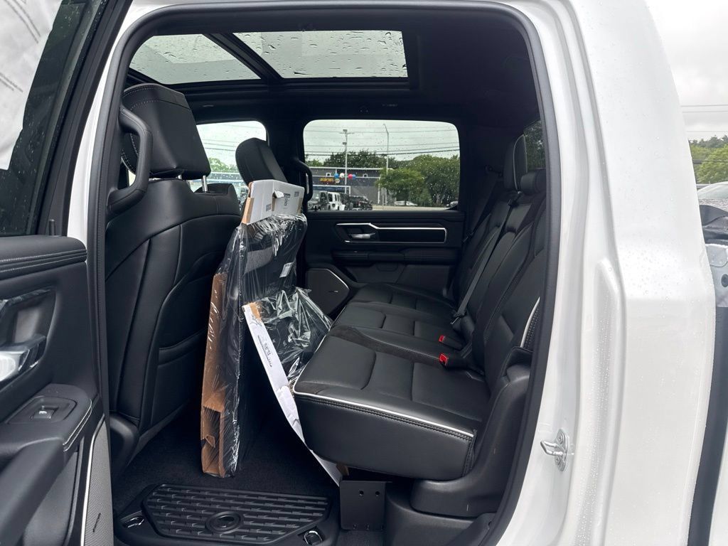 New 2027 RAM 1500 Laramie AWD/4WD image 23
