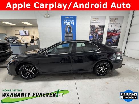Used 2023 Toyota Camry SE image 6