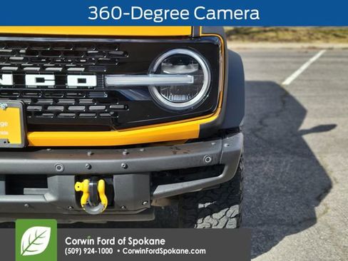 Used 2022 Ford Bronco Badlands image 10