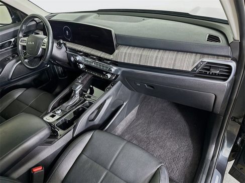 Certified 2024 Kia Telluride SX w/ Towing Package image 33