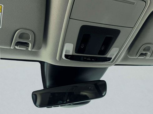 Used 2025 Honda Pilot Elite image 36
