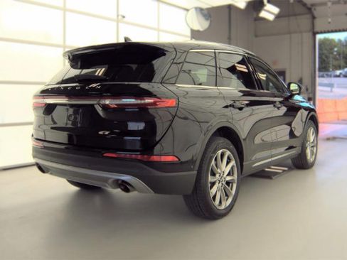 Used 2020 Lincoln Corsair AWD image 5
