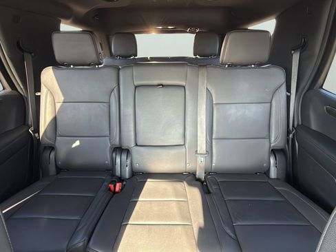 Used 2025 Chevrolet Tahoe LT RWD image 23