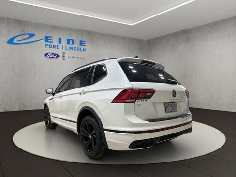 Used 2023 Volkswagen Tiguan SE R-Line AWD/4WD image 8