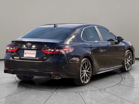 Used 2023 Toyota Camry SE image 6