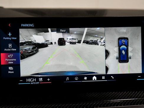 Used 2025 BMW X5 M60i image 20